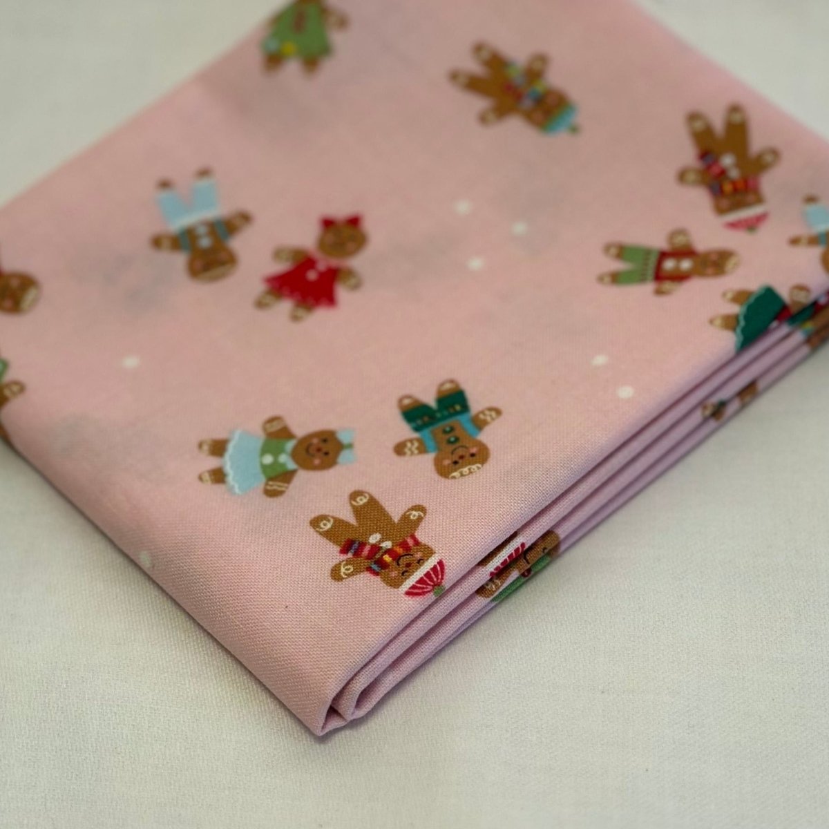 Pink Gingerbread Christmas Fat Quarter Bundle (3 pcs) - Blue Owl Quilt Co.